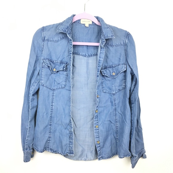 cloth & stone Tops - Cloth & Stone Two Pocket Chambray Top